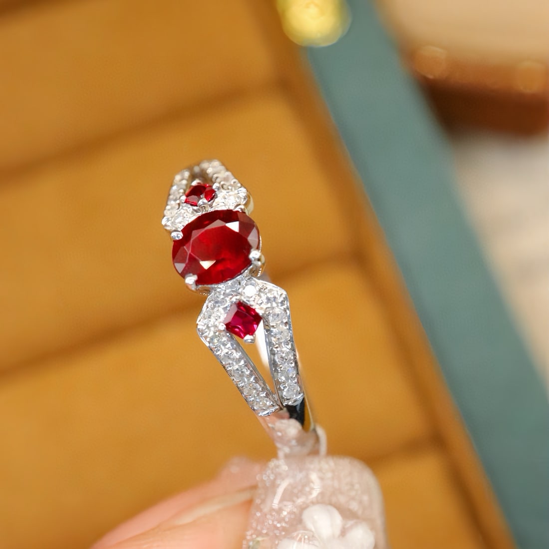 14k Gold 0.69 Ctw Vivid Red Natural Ruby & Diamond Ring - 2