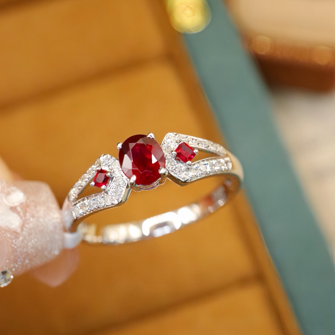 14k Gold 0.69 Ctw Vivid Red Natural Ruby & Diamond Ring - 4