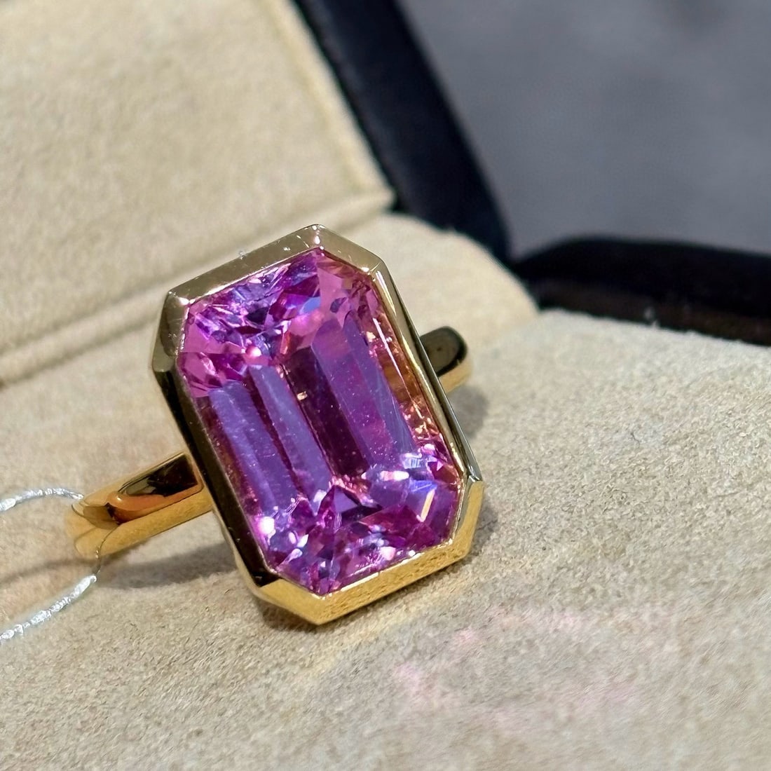 14k Gold 8.5 Ct Natural Kunzite Ring - 3