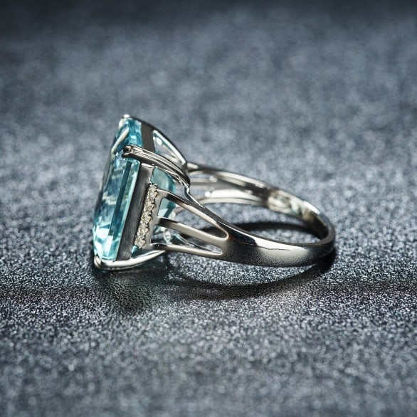 14k Gold 9.08 Ct Natural Aquamarine & Diamond Ring - 4