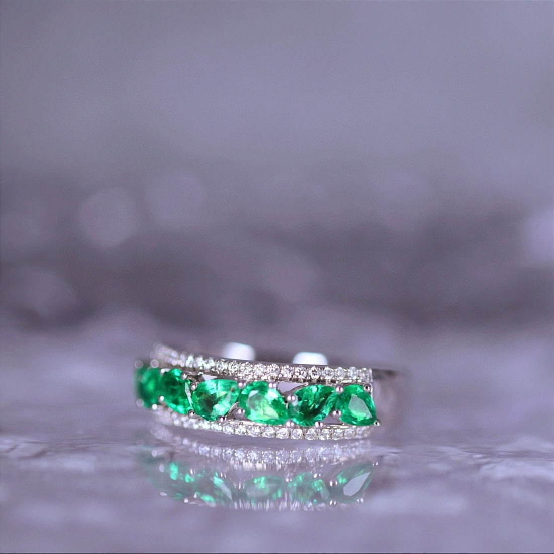 14k Gold 1.12 Ctw Vivid Green Natural Emerald & Diamond Ring - 2