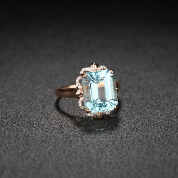 14k Gold 5.72 Ct Natural Aquamarine & Diamond Ring - 2
