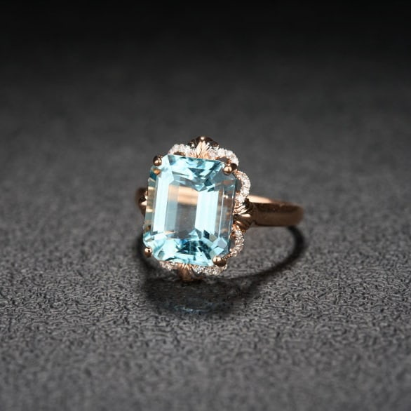 14k Gold 5.72 Ct Natural Aquamarine & Diamond Ring - 3