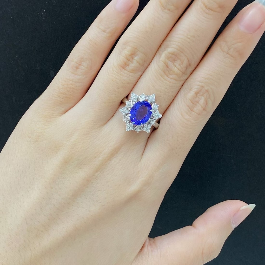 14k Gold 2.97 Ctw Natural Tanzanite & Diamond Ring - 4