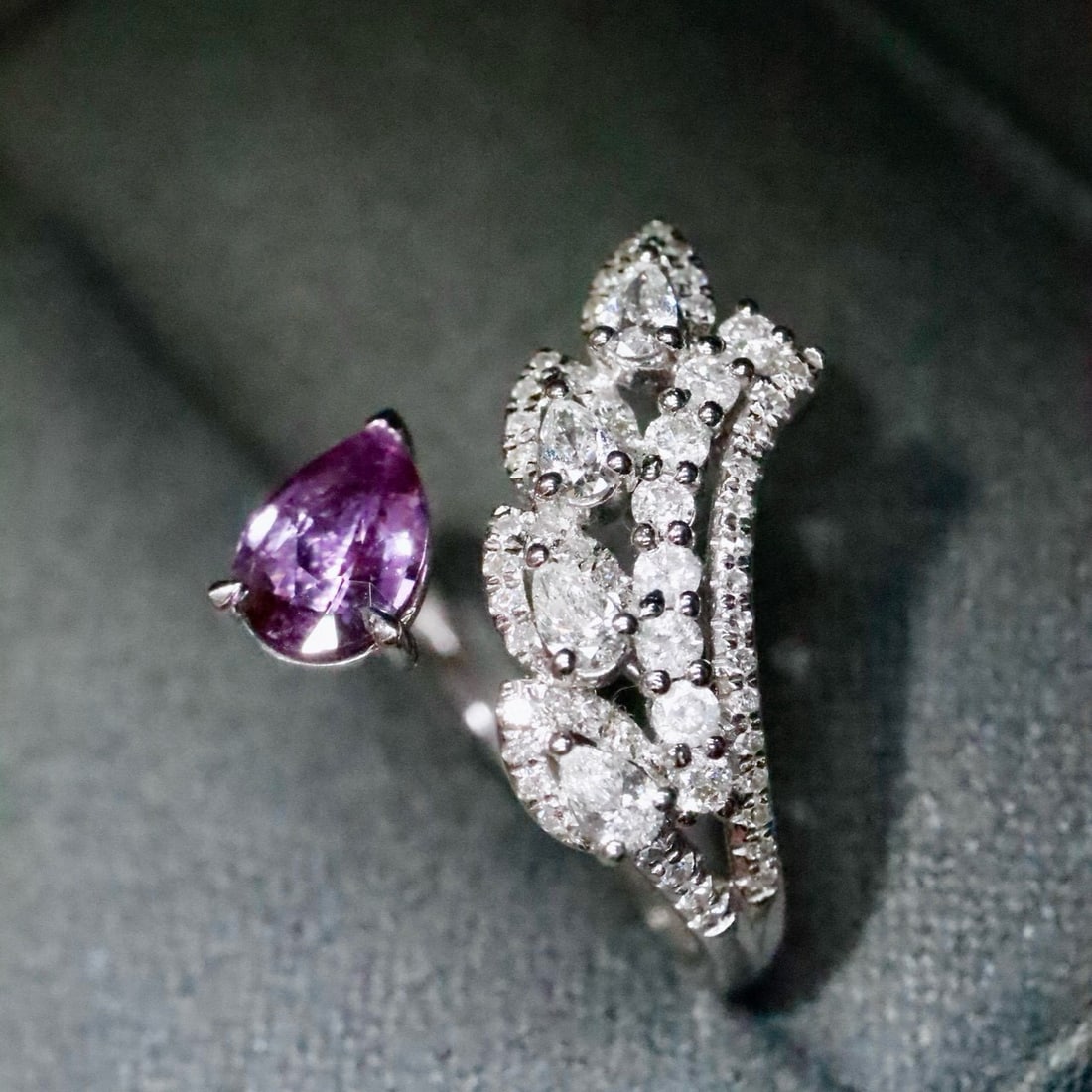 14k Gold 1.63 Ctw Natural Sapphire & Diamond Ring: Ref:231088059 // gold content:14k gold // ring size:7. 25us // // main gemstone:sapphire // shape:pear // carat weight:0. 96ct // color:purple // treatment:natural // // adjacent gemstone 2 : diamond