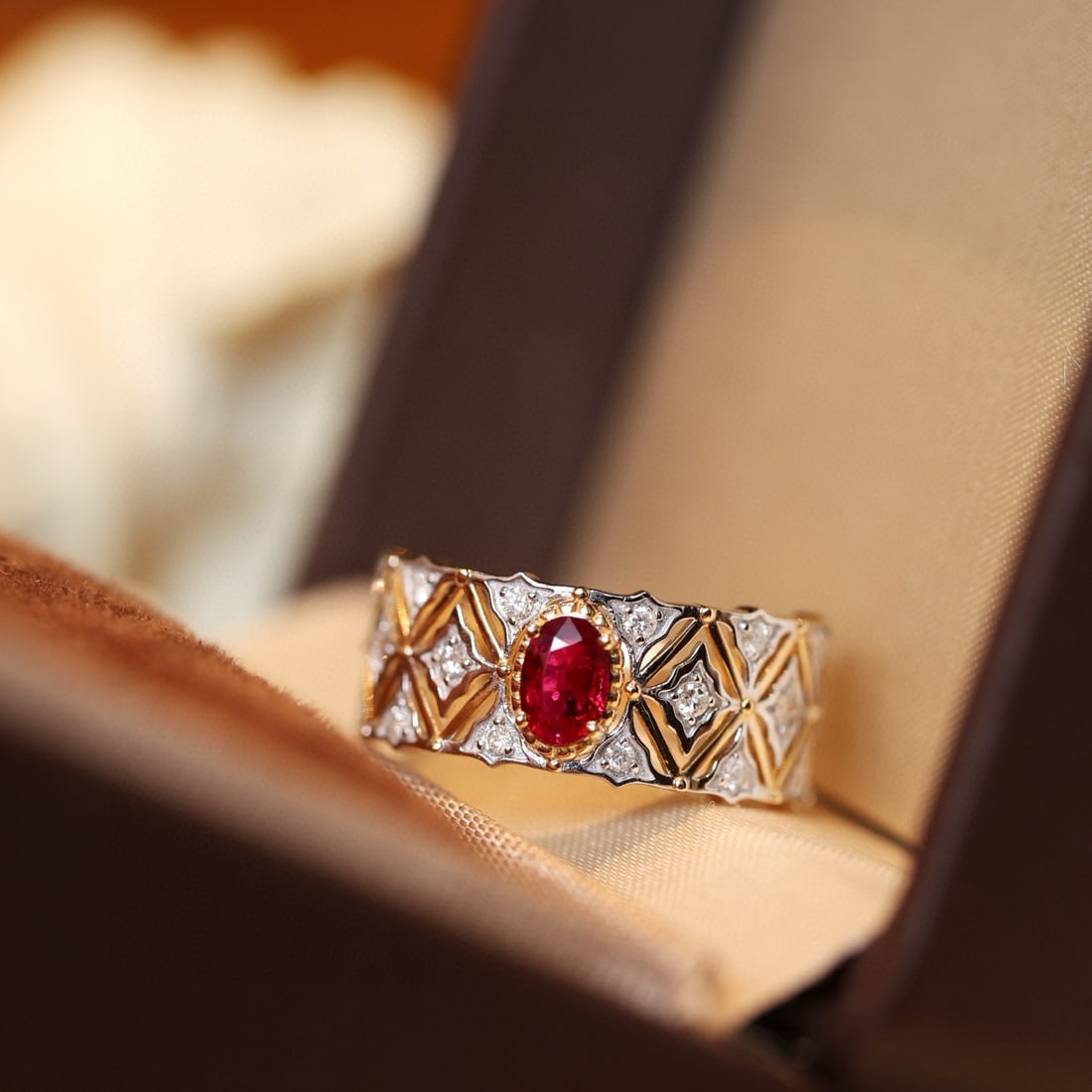 14k Gold 0.82 Ctw Natural Ruby & Diamond Ring - 5