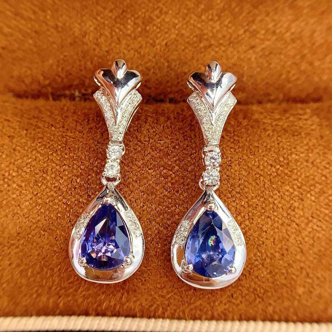 14k Gold 2 Ct Natural Sapphire & Diamond Earrings - 4