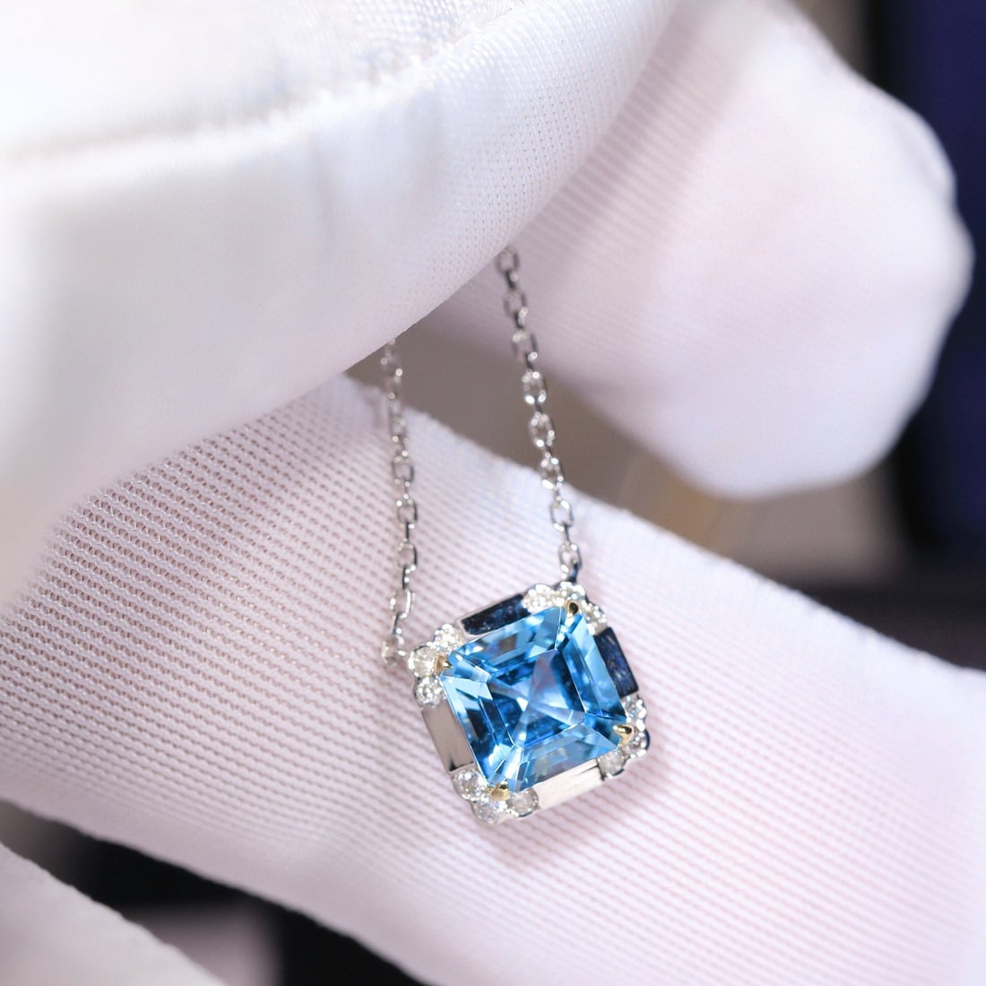 14k Gold 1.12 Ct Natural Aquamarine & Diamond Necklace - 5