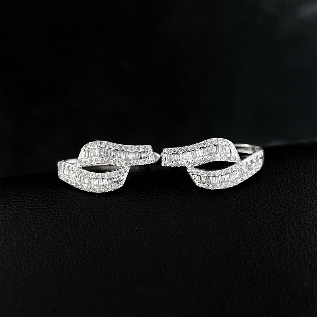 14k Gold 0.5 Ct Natural H Diamond Earrings (1 of 7)