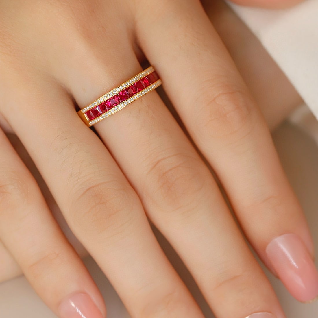 14k Gold 0.86 Ctw Natural Ruby & Diamond Ring - 4