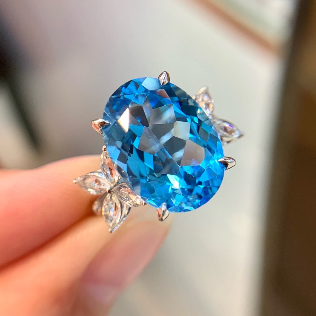 14k Gold 13.31 Ctw Natural Topaz & Sapphire Ring - 2