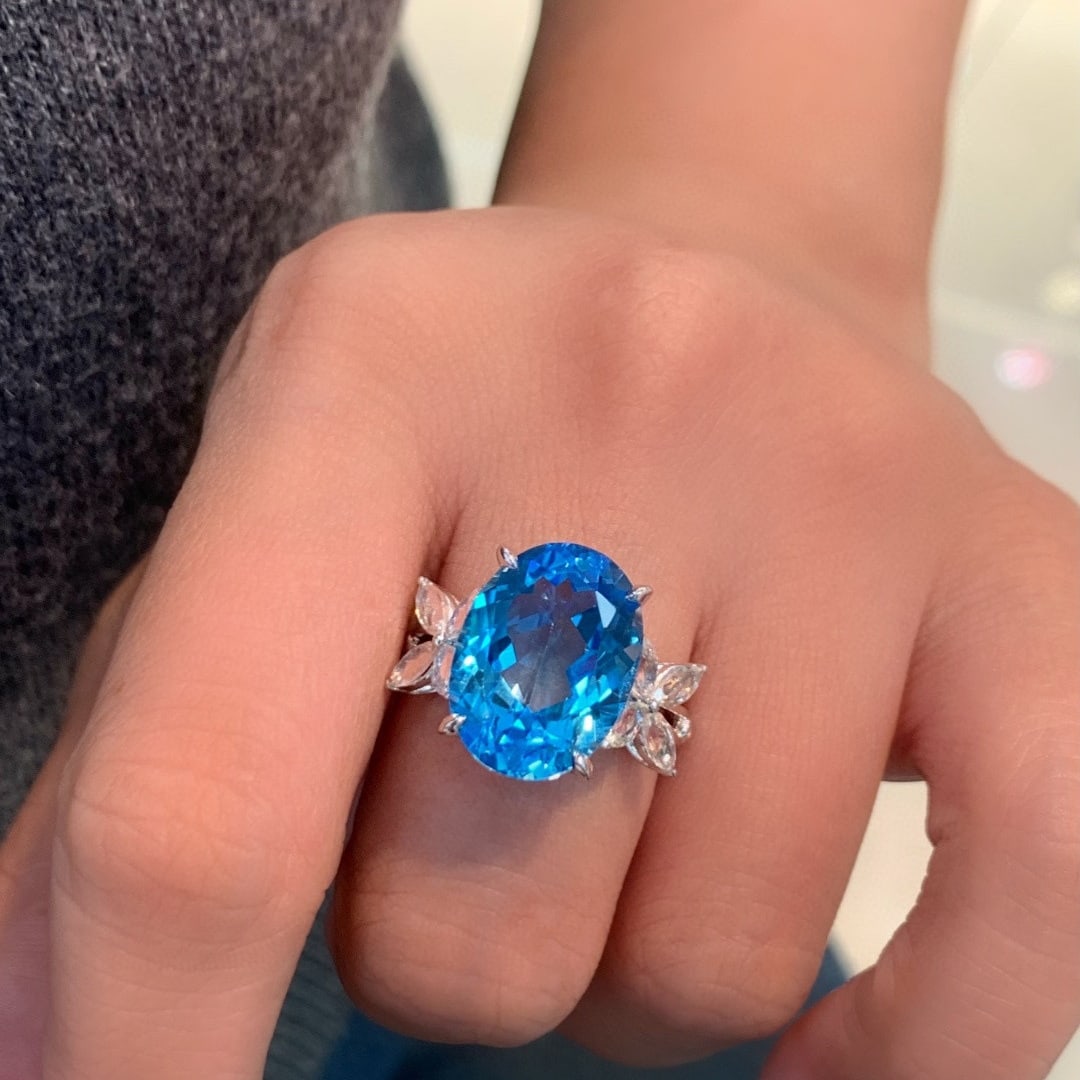 14k Gold 13.31 Ctw Natural Topaz & Sapphire Ring - 6