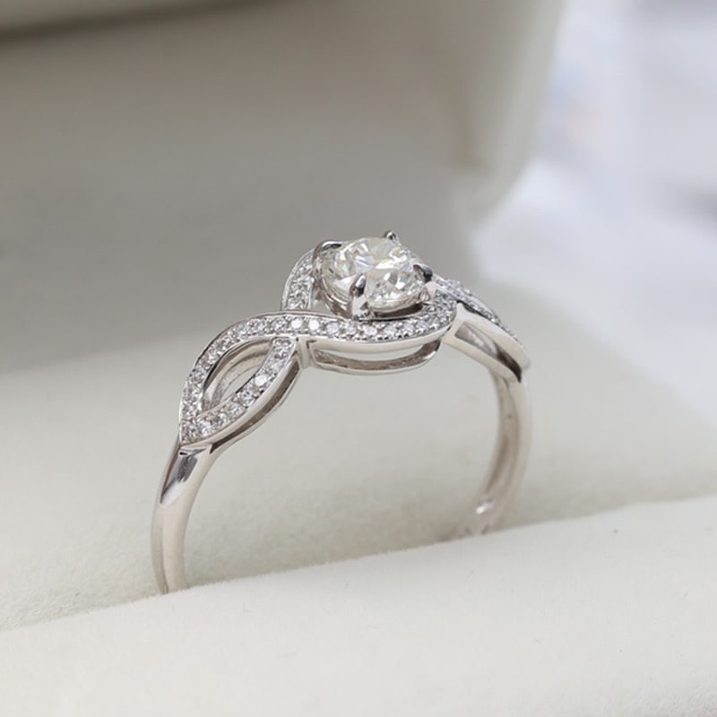 14k Gold 0.55 Ct Natural H Diamond Ring - 5