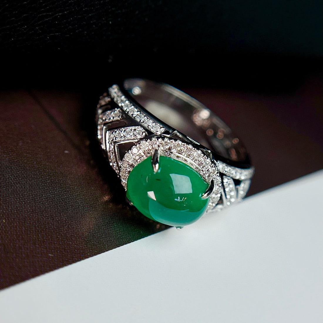 14k Gold 2.10 Ct Natural Emerald & Diamond Ring - 6