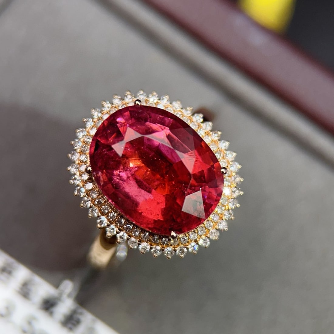 14k Gold 6.53 Ctw Natural Tourmaline & Diamond Ring: Ref:231088122 // gold content:14k gold // ring size:7. 25us // // main gemstone:tourmaline // shape:oval // carat weight:6. 2ct // color:red // treatment:natural // // adjacent gemstone 2 : diamond //