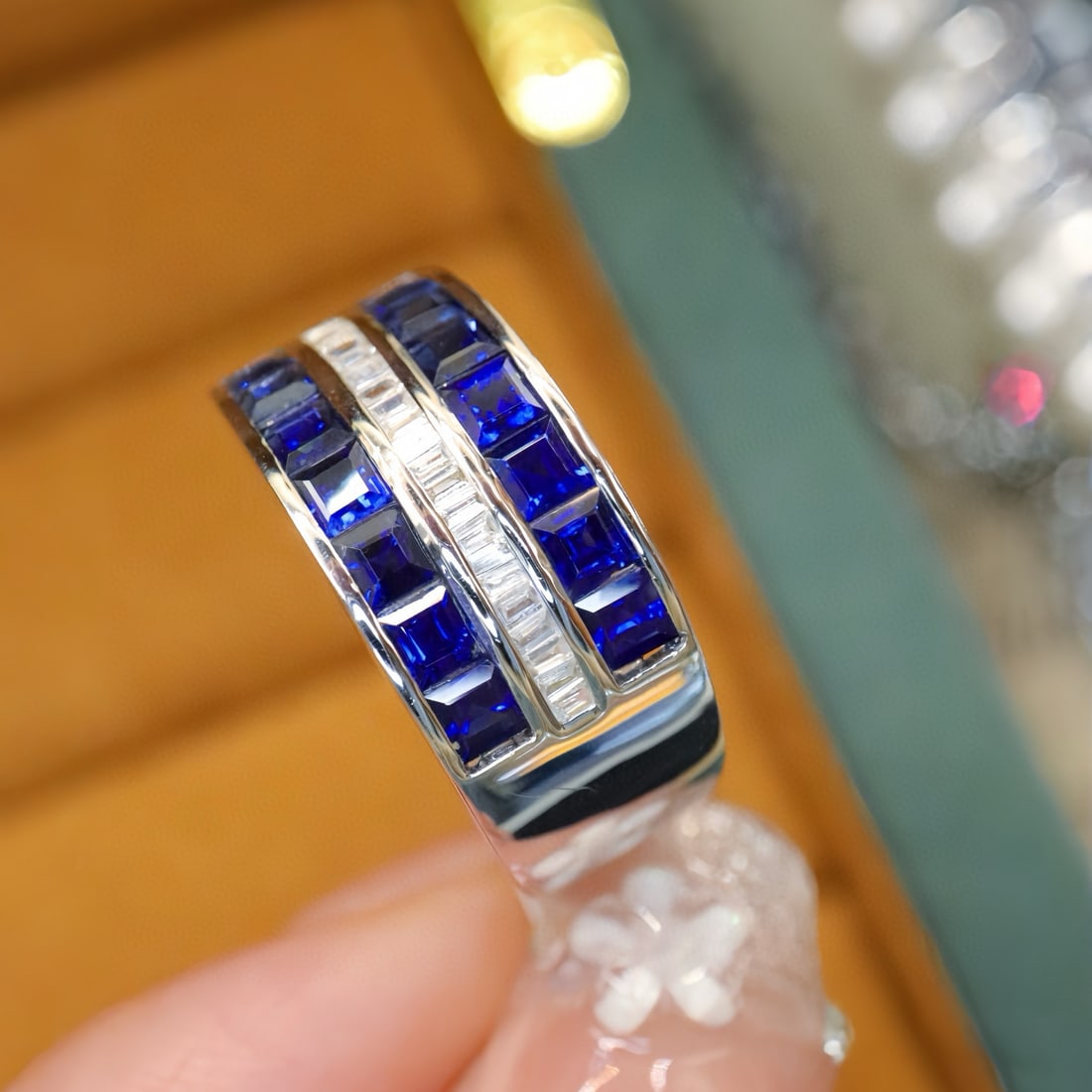 14k Gold 2.24 Ctw Vivid Blue Natural Sapphire & Diamond Ring - 4