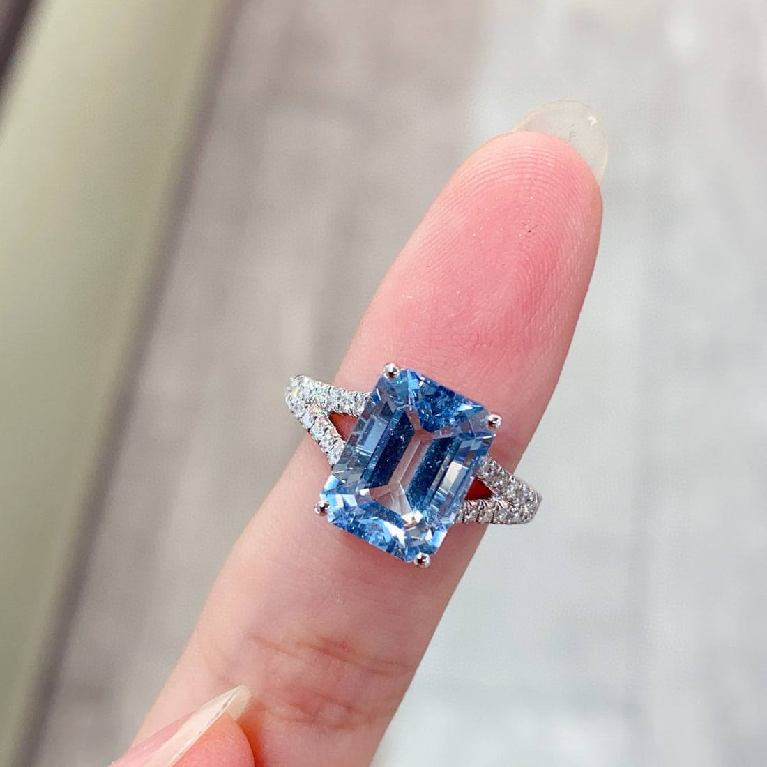 14k Gold 3.91 Ctw Natural Aquamarine & Diamond Ring - 3