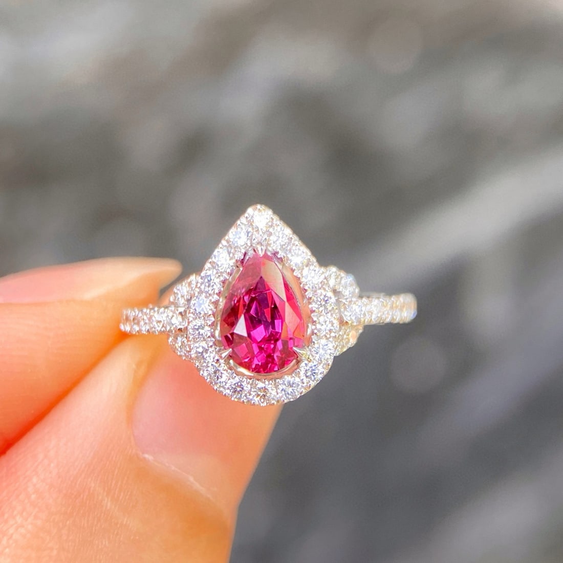 14k Gold 1.53 Ctw Natural Ruby & Diamond Ring - 2