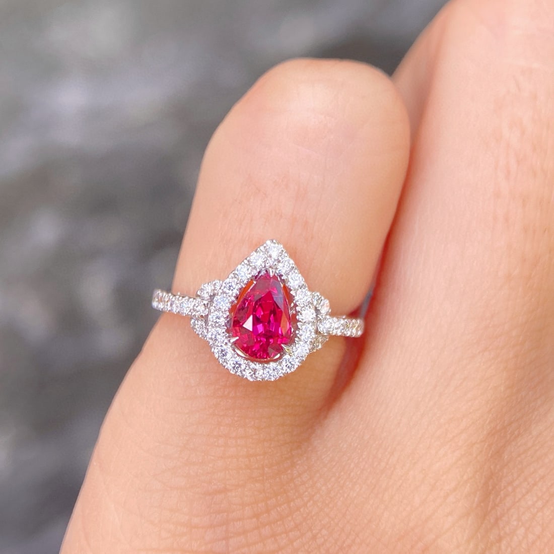 14k Gold 1.53 Ctw Natural Ruby & Diamond Ring - 3