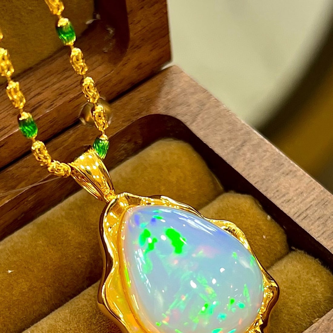 14k Gold 20.80 Ct Natural Opal Pendant( Without Chain ) - 4