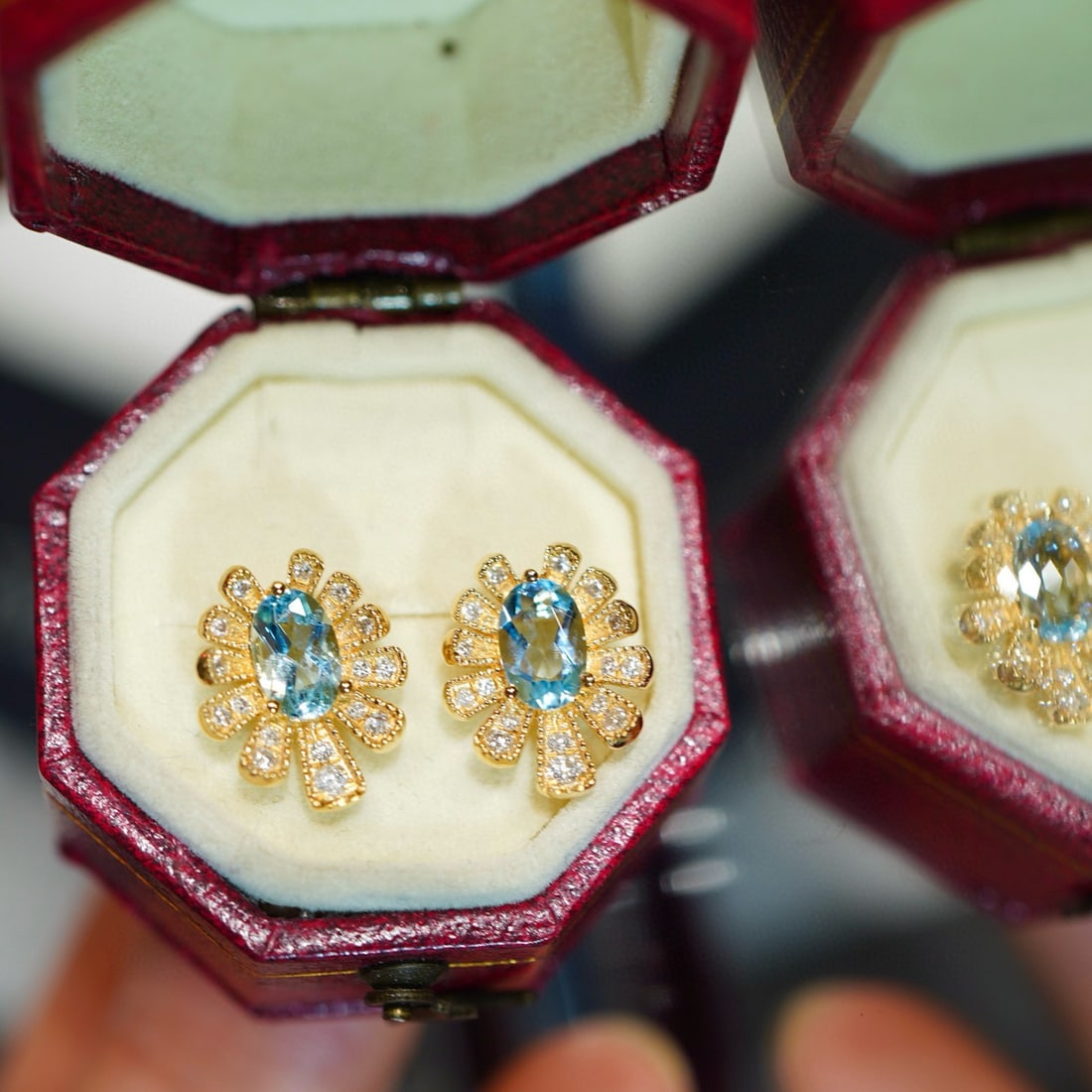 14k Gold 0.8 Ct Natural Aquamarine & Diamond Earrings - 2