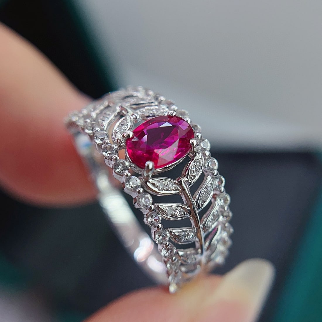 14k Gold 0.65 Ct Natural Ruby & Diamond & Sapphire Ring - 4