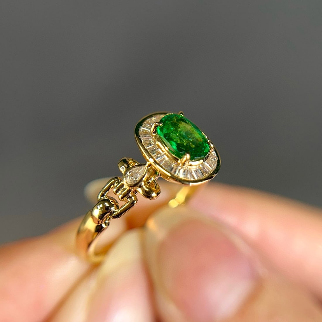 14k Gold 1.05 Ctw Vivid Green Natural Emerald & Diamond Ring - 5