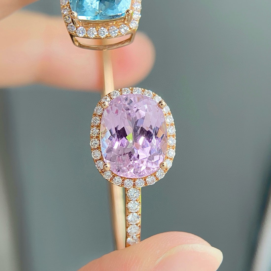 14k Gold 9.92 Ctw Natural Aquamarine & Morganite & Diamond Bangle - 3