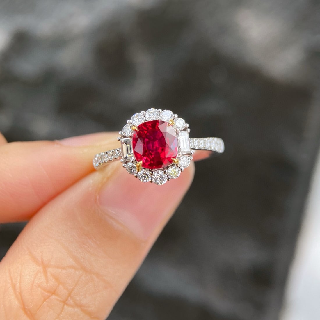 14k Gold 1.69 Ctw Natural Ruby & Diamond Ring - 3