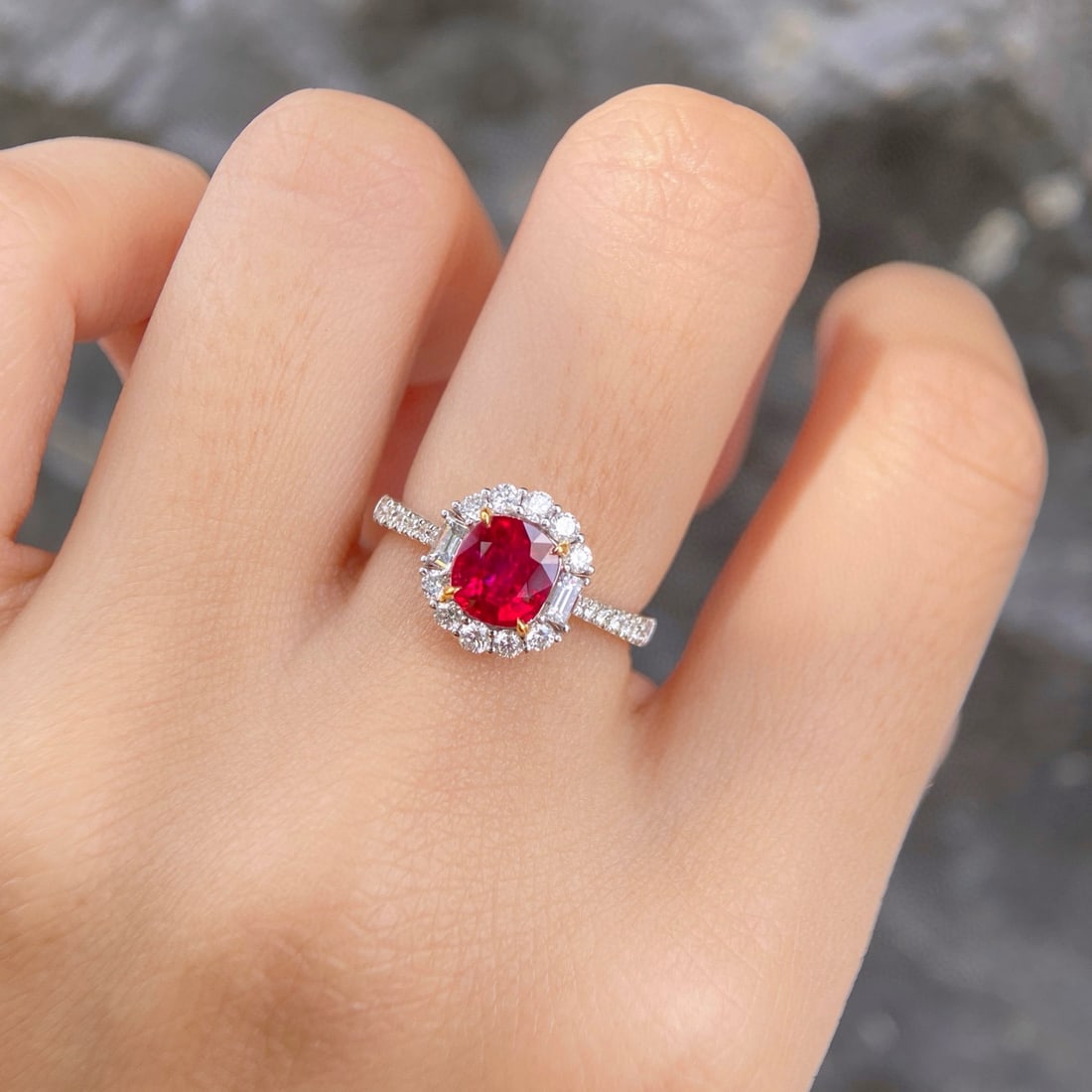 14k Gold 1.69 Ctw Natural Ruby & Diamond Ring - 4