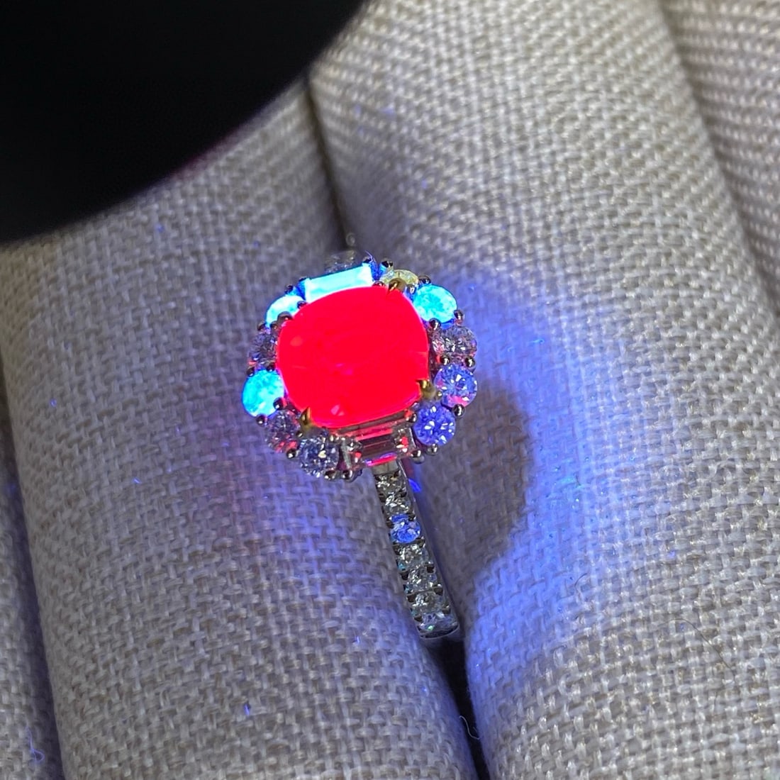 14k Gold 1.69 Ctw Natural Ruby & Diamond Ring - 5