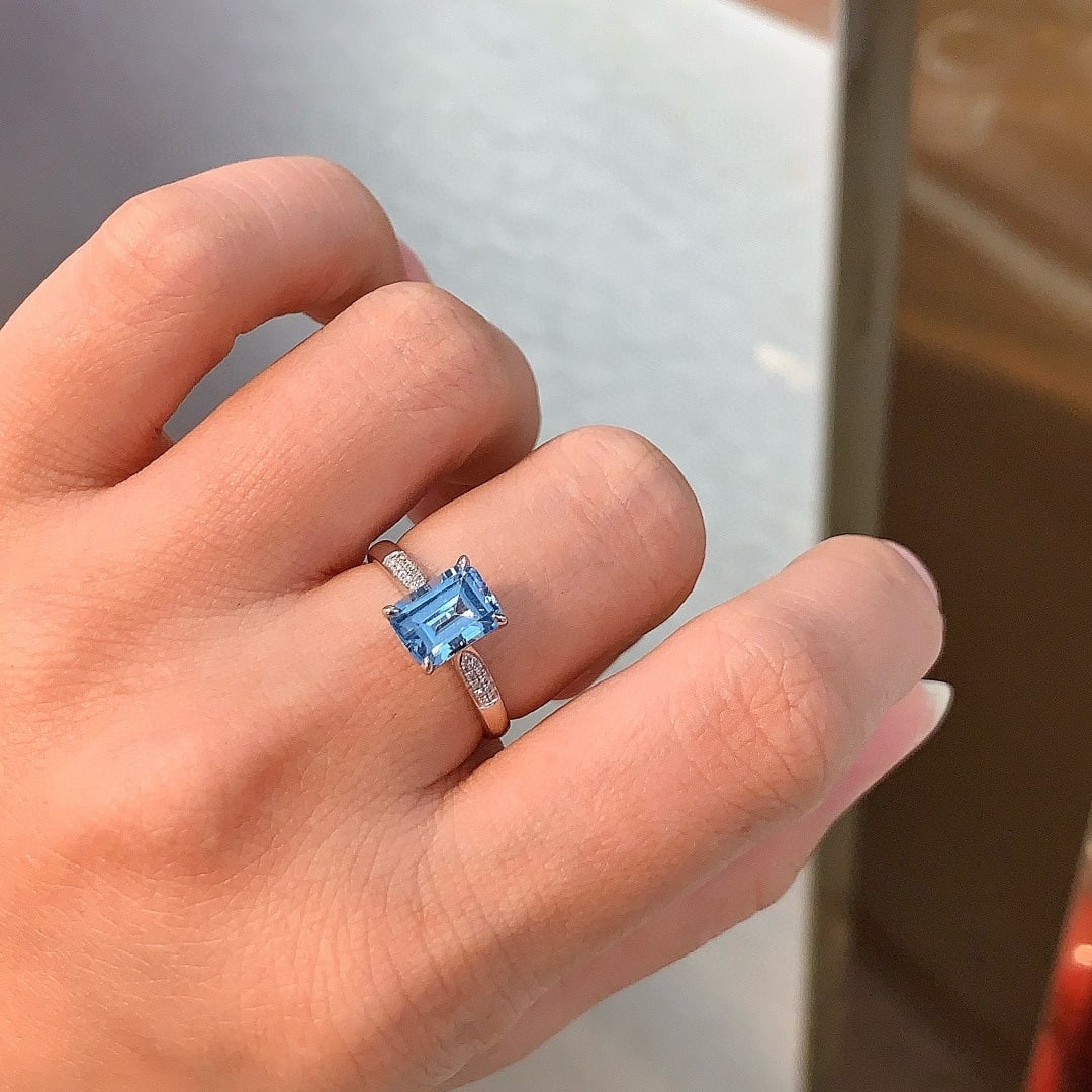 14k Gold 1.97 Ctw Natural Topaz & Diamond Ring - 6