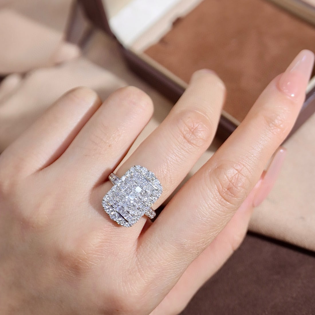 14k Gold 2 Ct Natural H Diamond Ring - 8