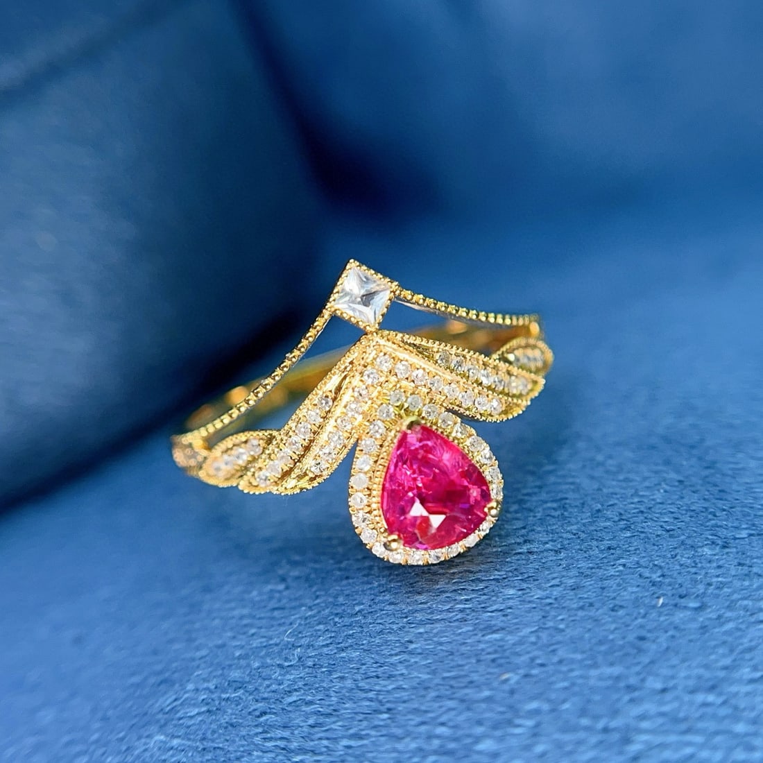 14k Gold 1.00 Ct Natural Ruby & Diamond & Sapphire Ring - 3