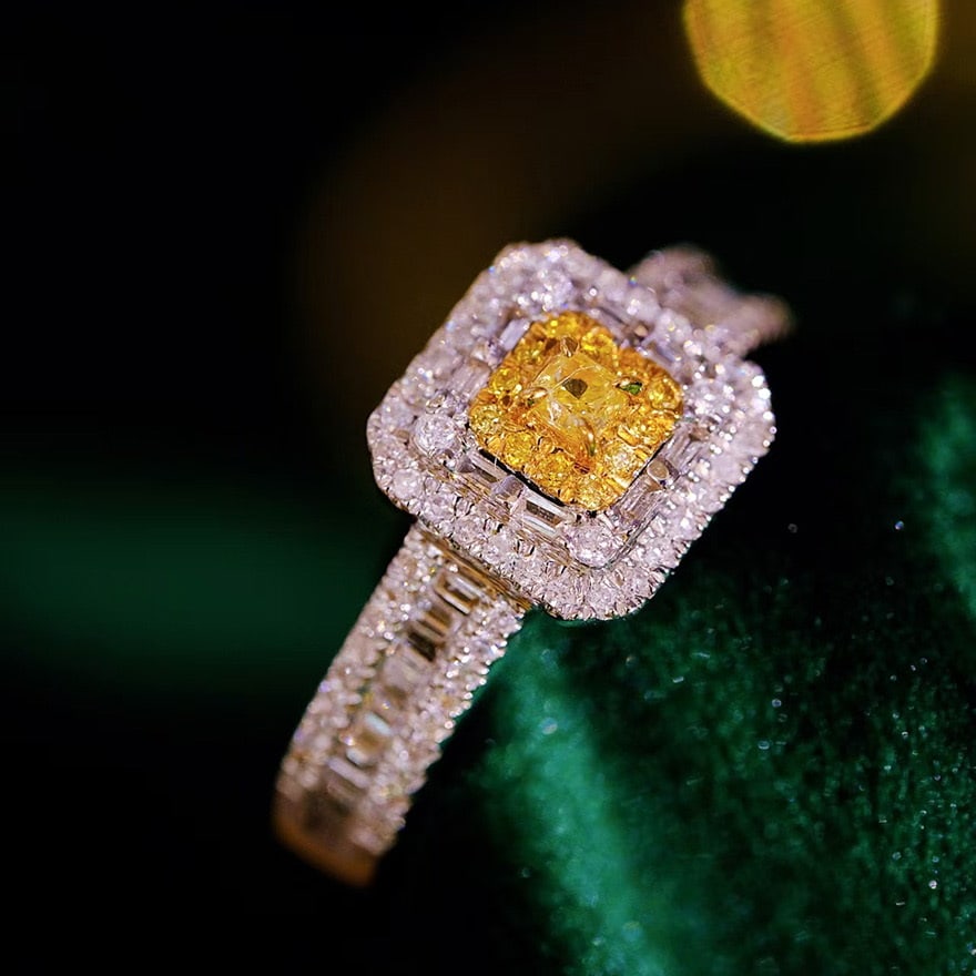 14k Gold 0.6 Ct Natural Color Diamond Ring - 3