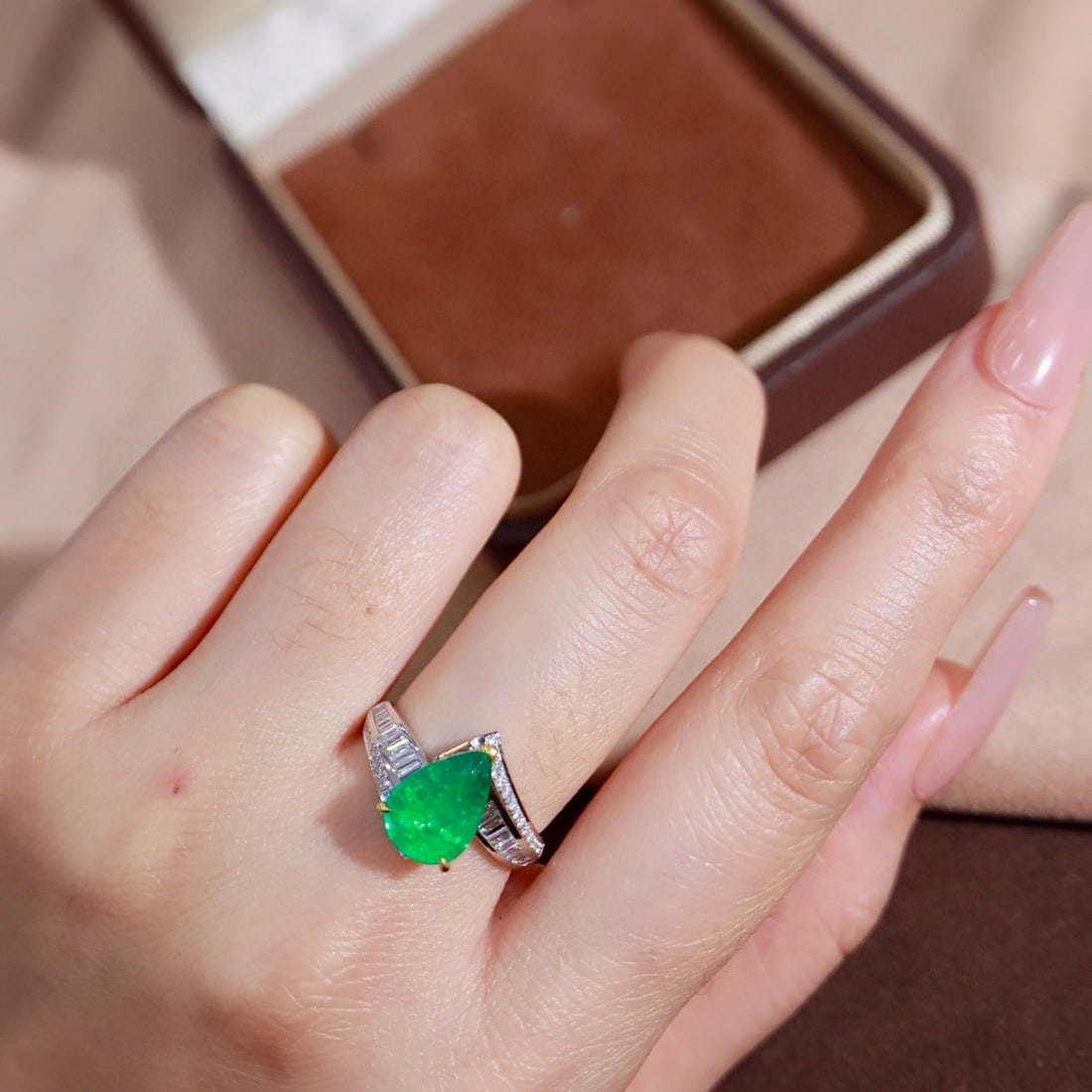 14k Gold 3.20 Ctw Natural Emerald & Diamond Ring - 8