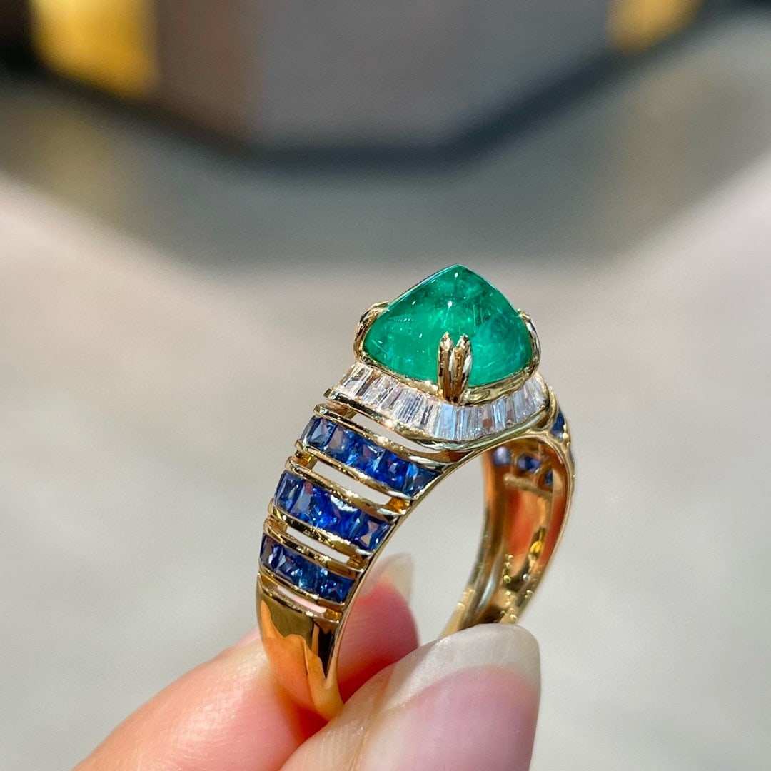 14k Gold 3.17 Ctw Natural Emerald & Sapphire Ring - 2