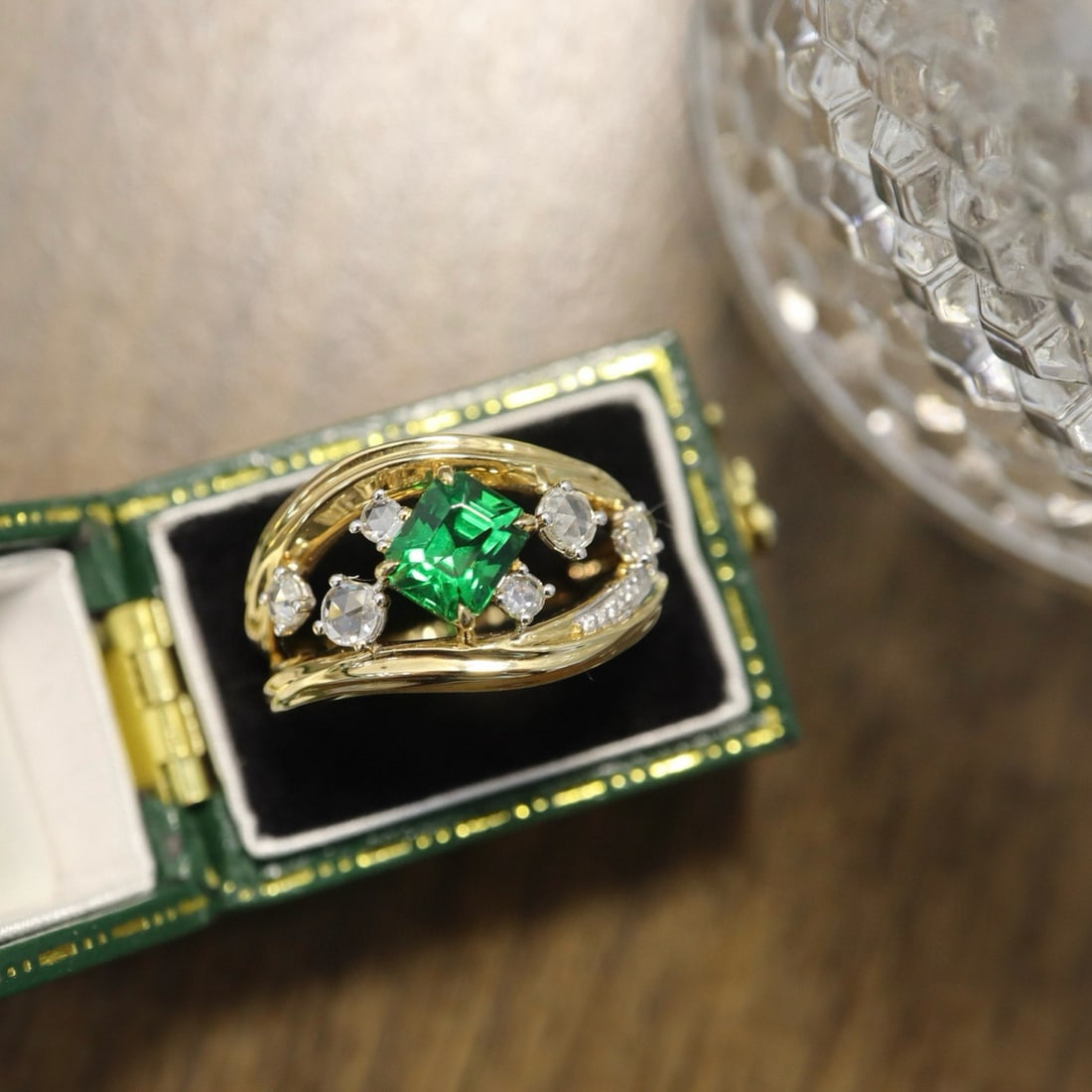 14k Gold 1.49 Ctw Vivid Green Natural Tsavorite & Diamond Ring - 2