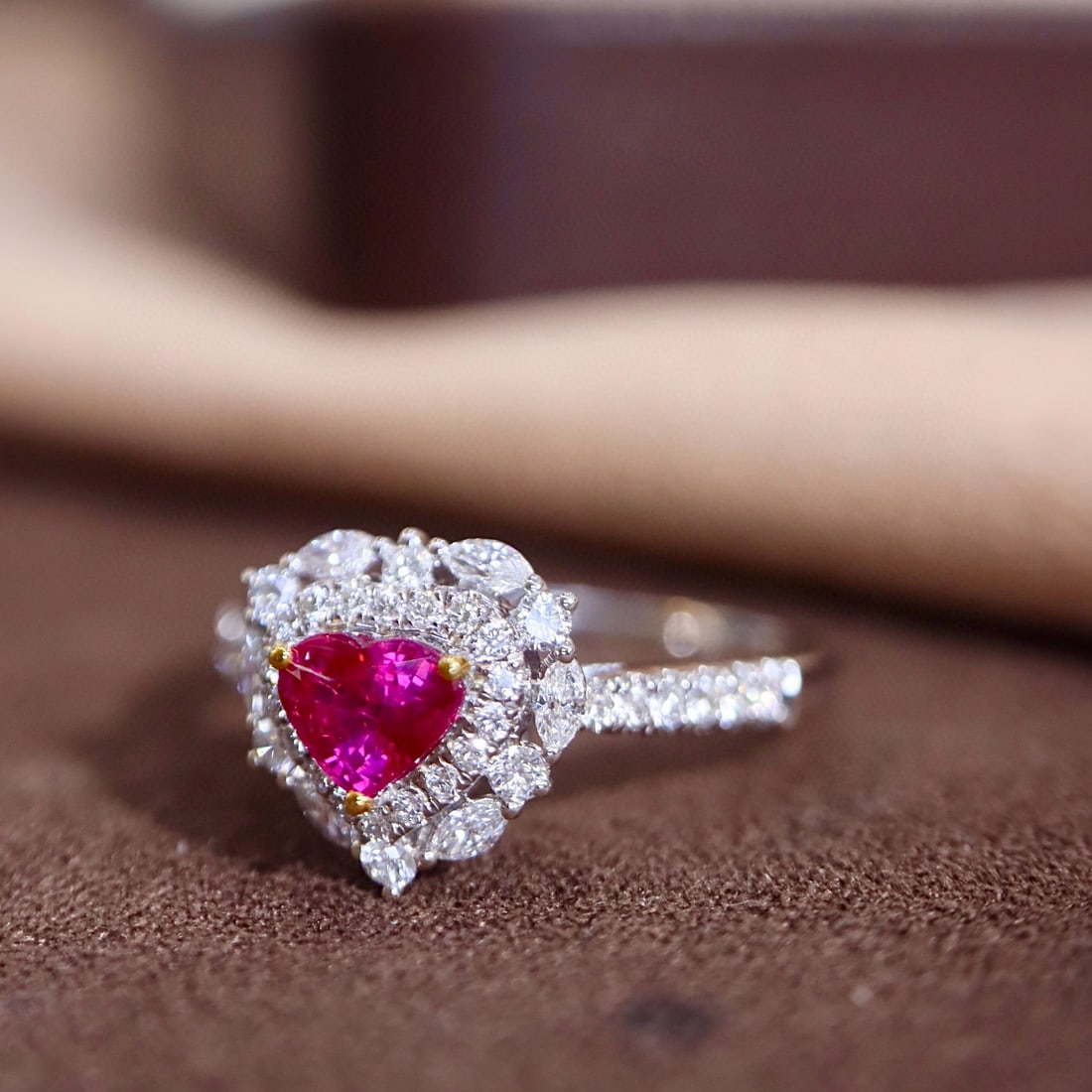 14k Gold 1.01 Ctw Natural Ruby & Diamond Ring - 2