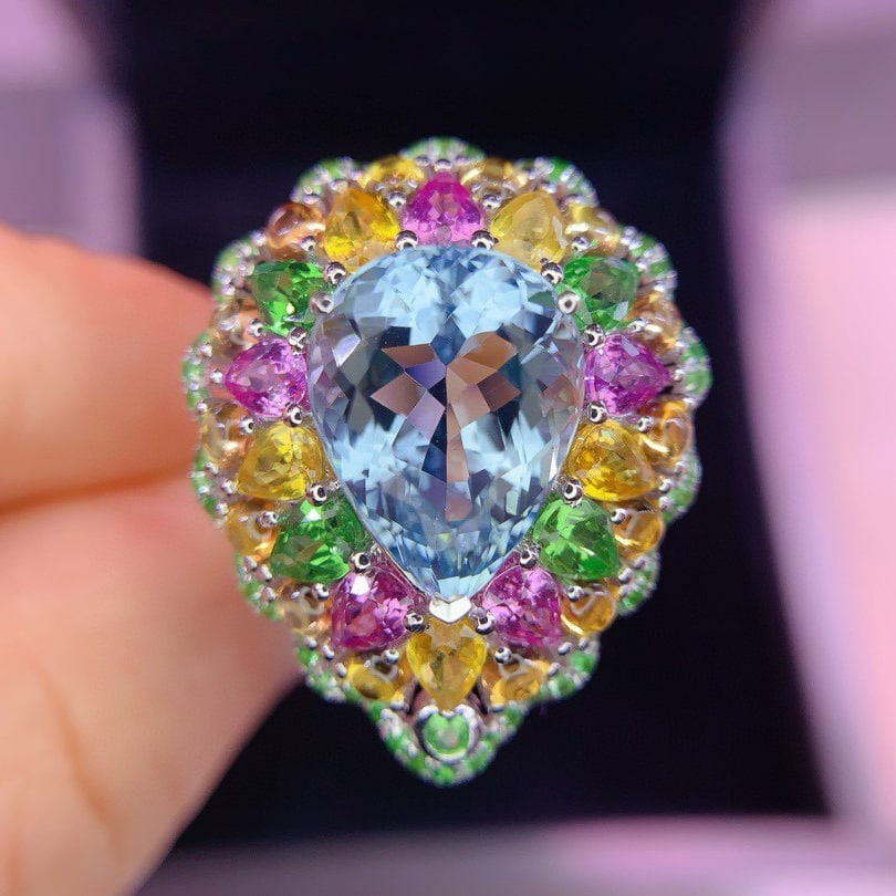 14k Gold 10.49 Ctw Natural Aquamarine & Sapphire & Tsavorite Ring: Ref:231088322 // gold content:14k gold // ring size:7. 25us // // main gemstone:aquamarine // shape:pear // carat weight:6. 39ct // color:blue // treatment:natural // // adjacent gemstone 2 :