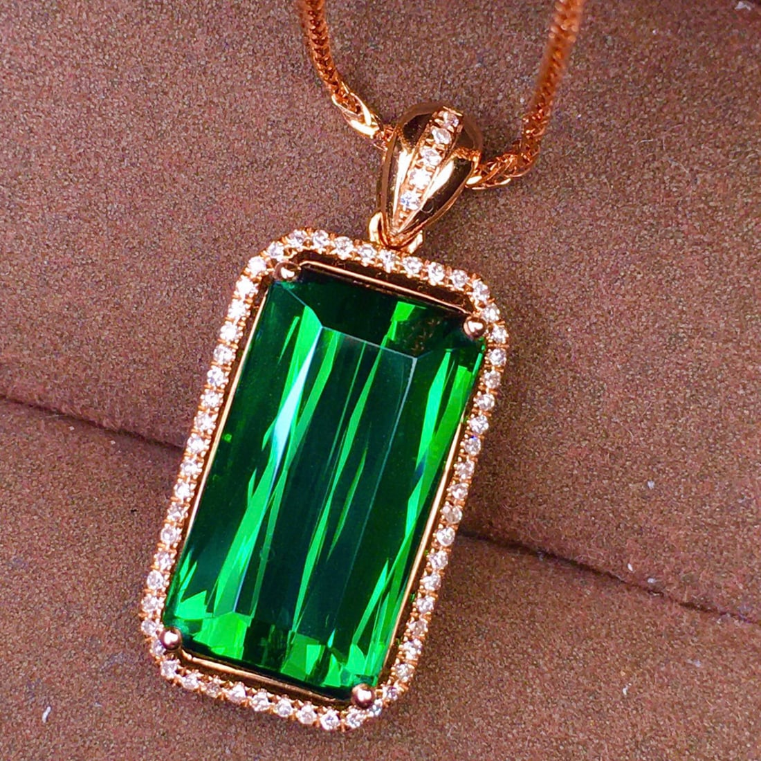 14k Gold 7.81 Ct Natural Tourmaline & Diamond Pendant( Without Chain ) - 2