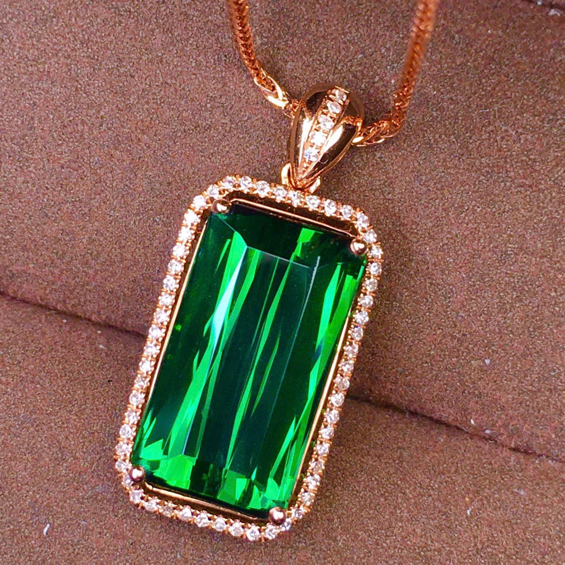 14k Gold 7.81 Ct Natural Tourmaline & Diamond Pendant( Without Chain ) - 4