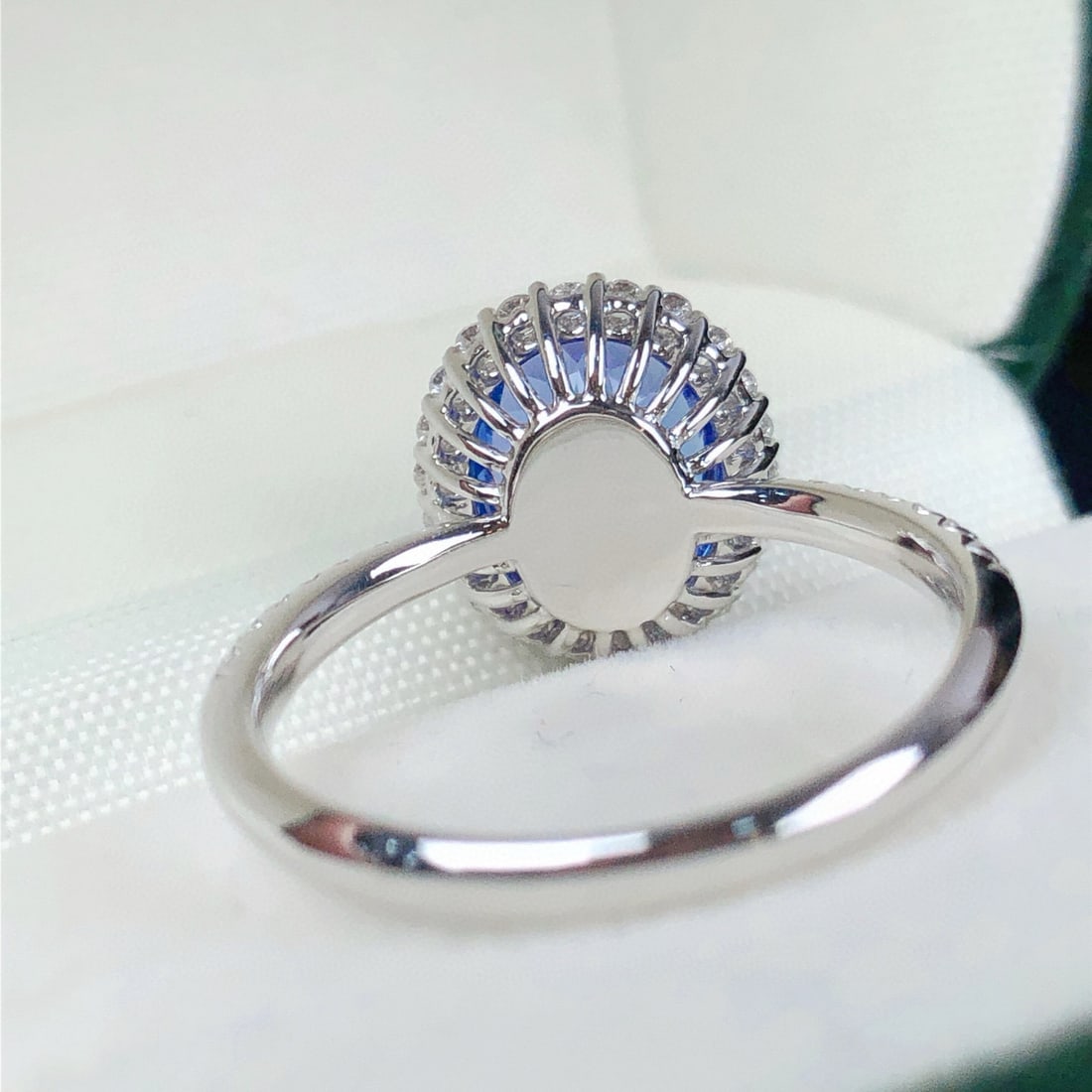 14k Gold 2.84 Ctw Natural Tanzanite & Diamond Ring - 7