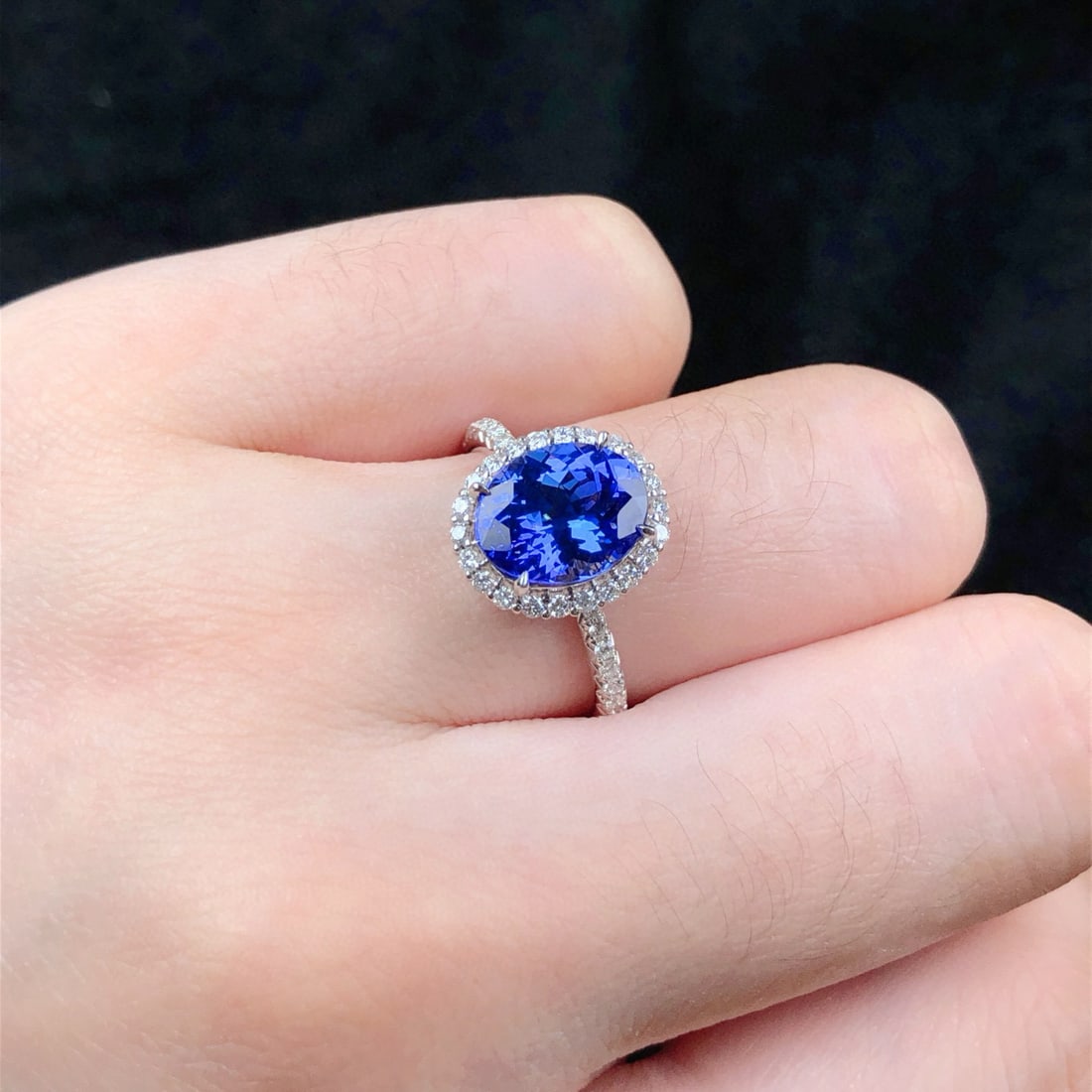 14k Gold 2.84 Ctw Natural Tanzanite & Diamond Ring - 9