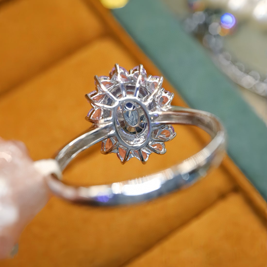 14k Gold 1.39 Ctw Natural Sapphire & Diamond Ring - 4