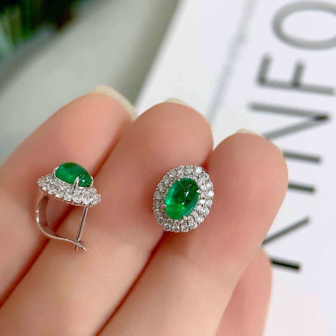 14k Gold 1.88 Ctw Vivid Green Natural Emerald & Diamond Earrings - 3
