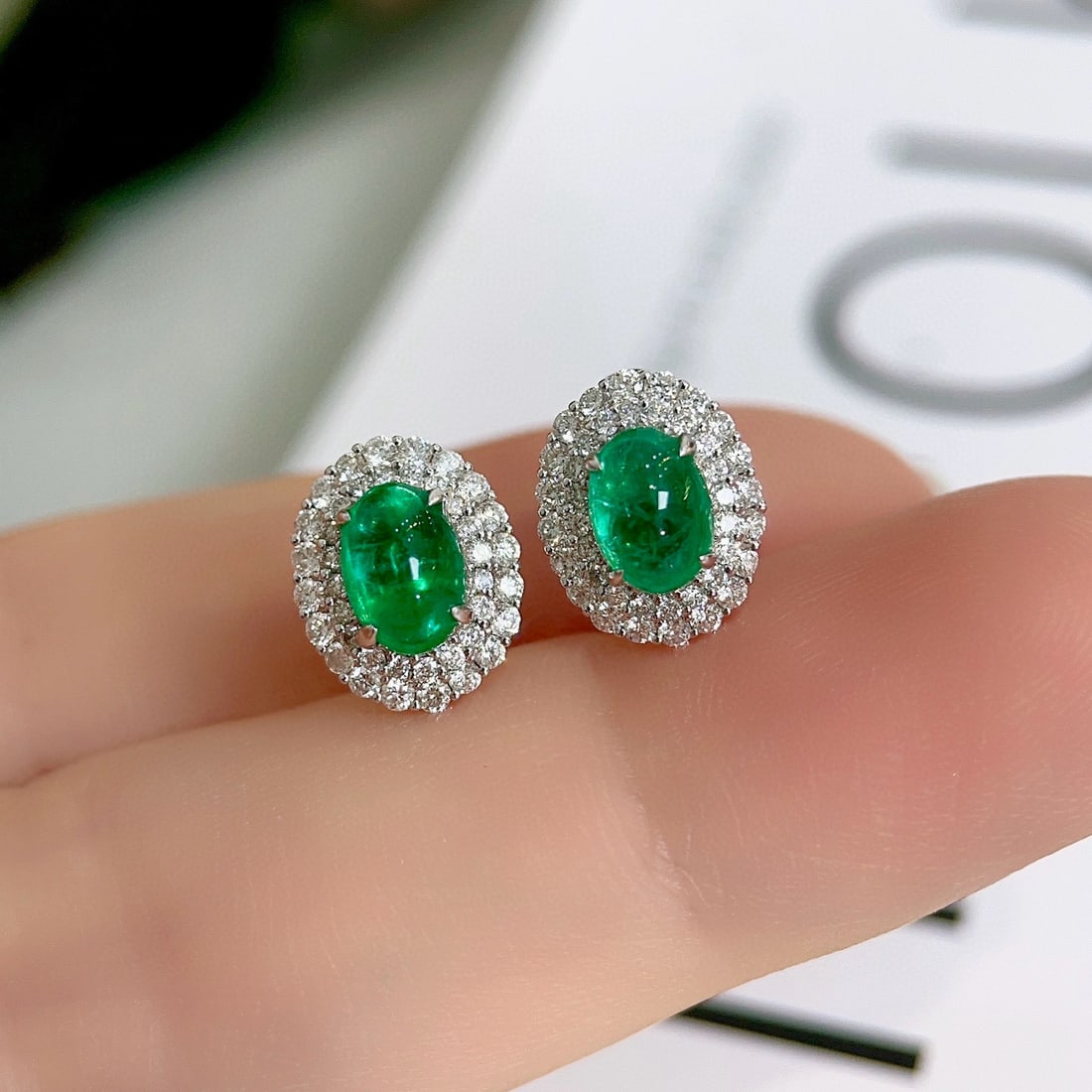 14k Gold 1.88 Ctw Vivid Green Natural Emerald & Diamond Earrings - 5