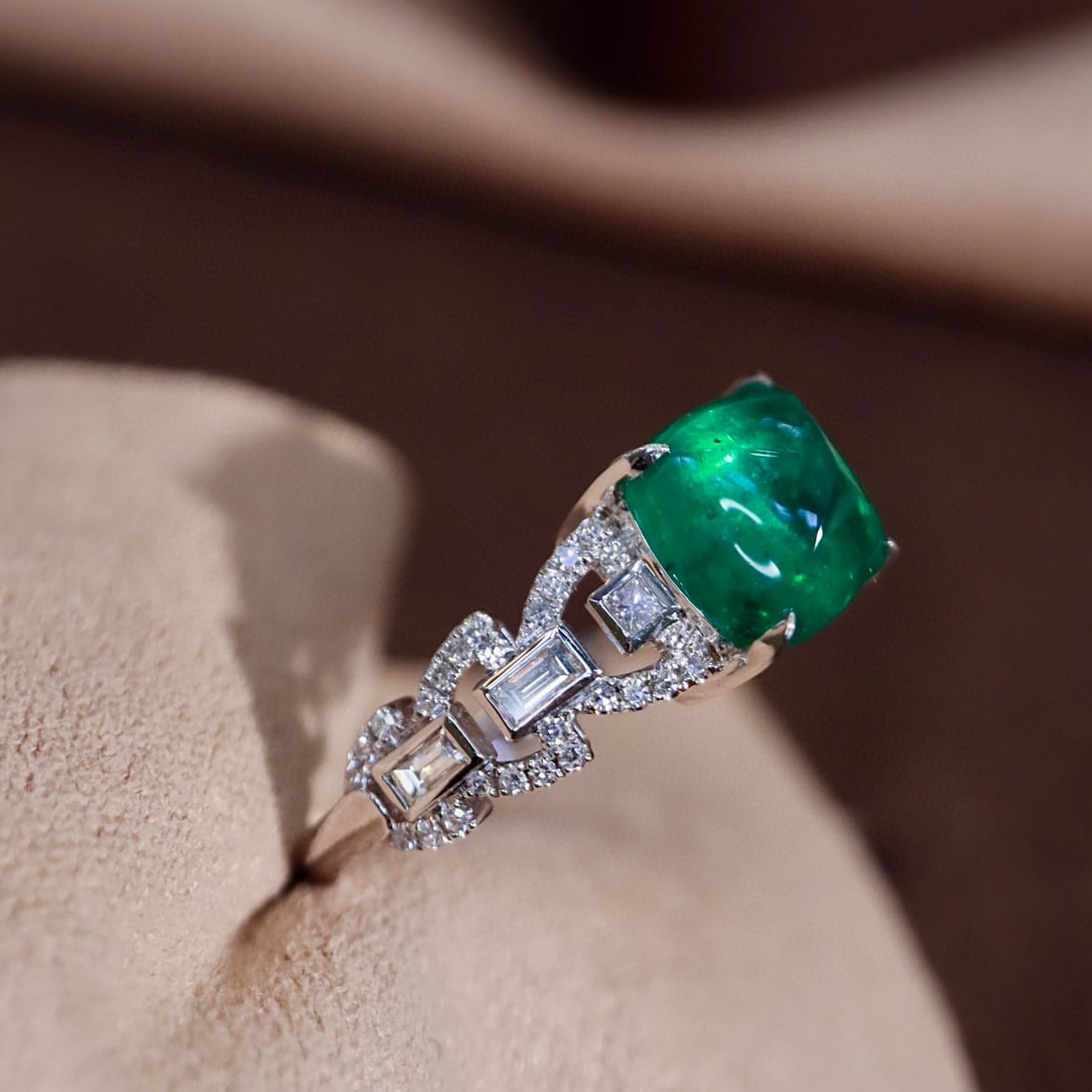 14k Gold 2.78 Ctw Vivid Green Natural Emerald & Diamond Ring - 3