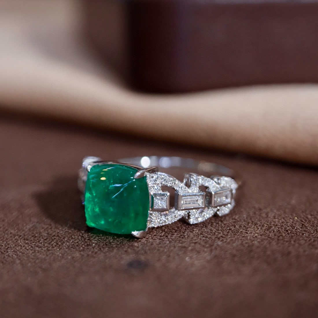 14k Gold 2.78 Ctw Vivid Green Natural Emerald & Diamond Ring - 7