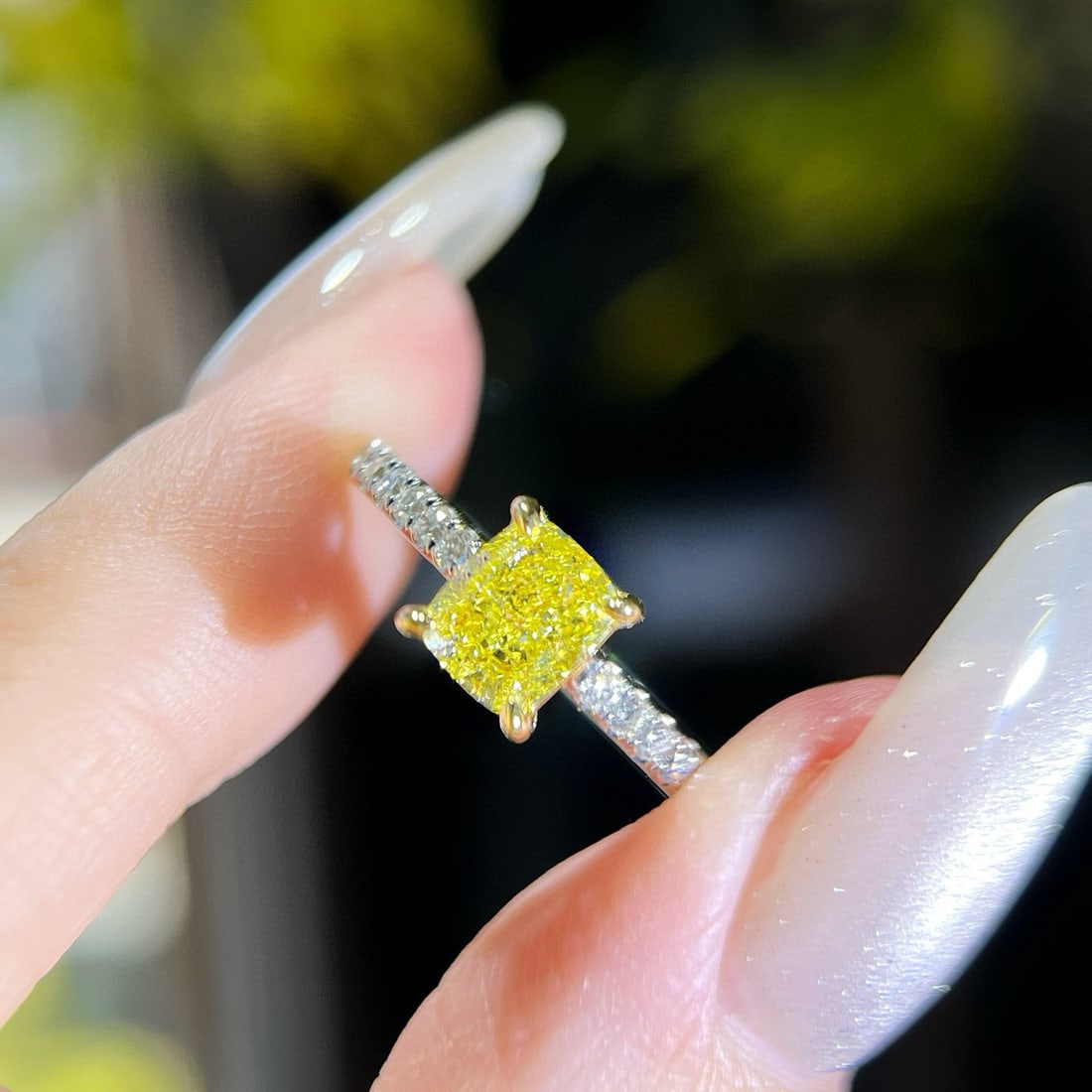 Gia Certified 14k Gold 1.29 Ctw Natural Yellow Diamond & Diamond Ring - 2